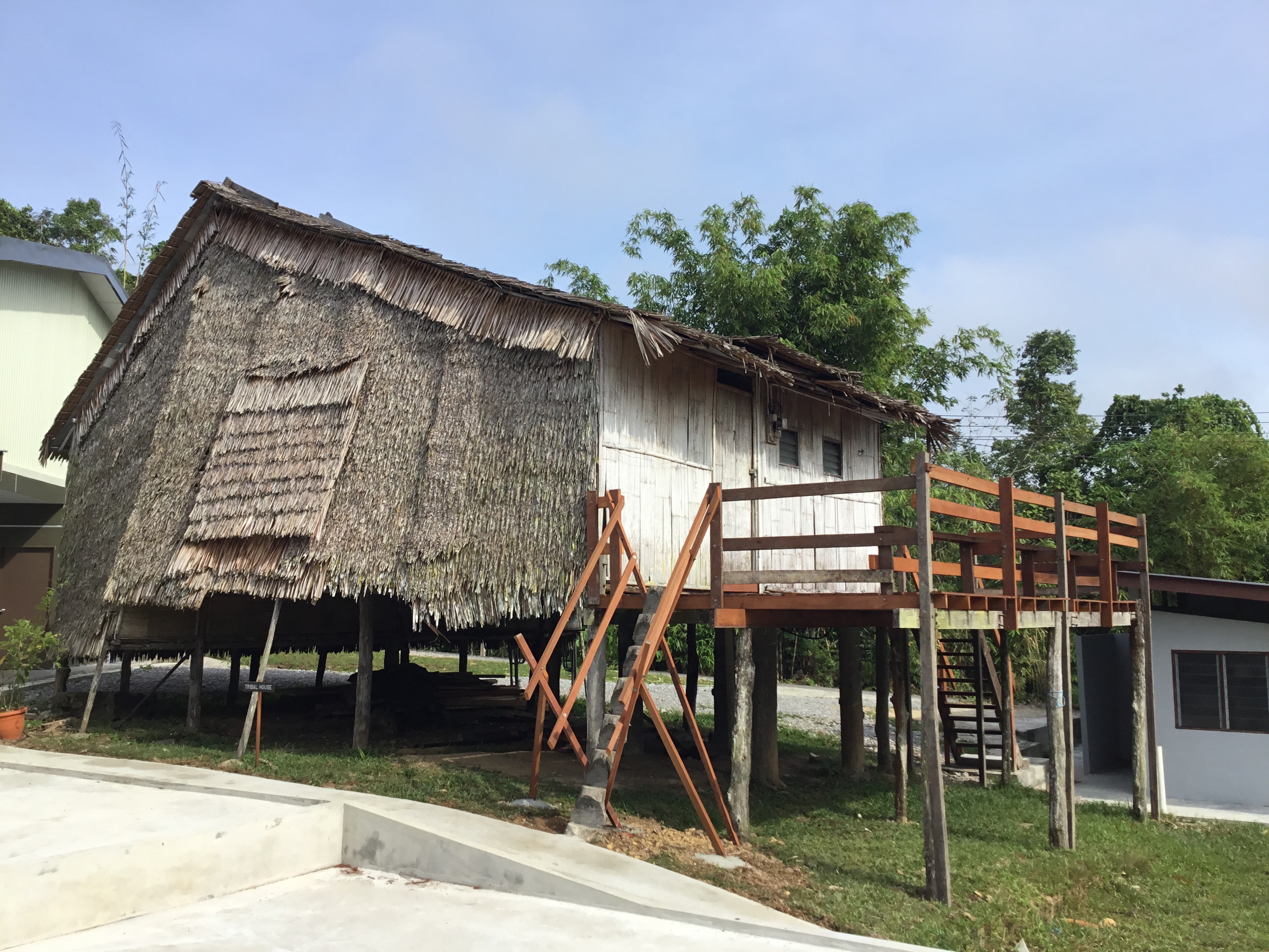 Trail & Attractions – Borneo Tribal Village